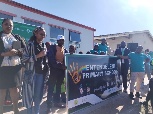 Durban School safety donates to Entendeleni Primary School